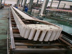 帶您了解倒瓶輸送機(jī)輸送過(guò)程