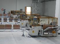 *包裝輸送機(jī)*讓工人輕松工作！