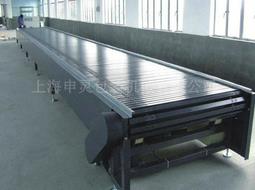 *板鏈輸送機(jī)*多樣的結(jié)構(gòu)，為了廣泛的應(yīng)用！